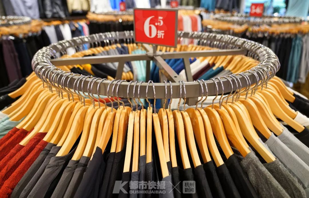 你的耐克阿迪可能是假的,身上穿了假的耐克