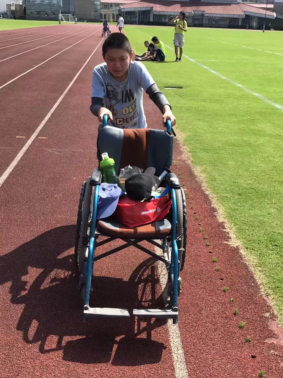 海伦多兰妈妈,海伦多兰武汉老师