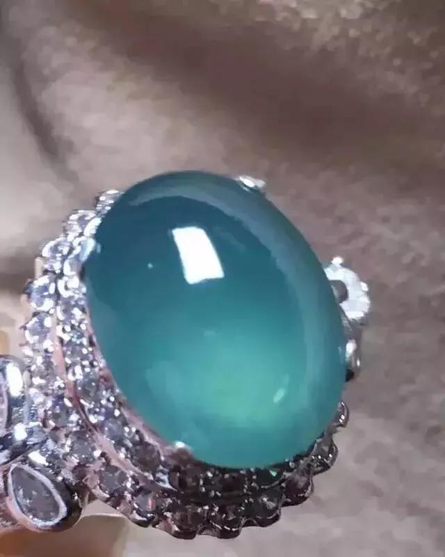 缅甸翡翠手镯批发市场价格,天然翡翠手镯正品高货缅甸