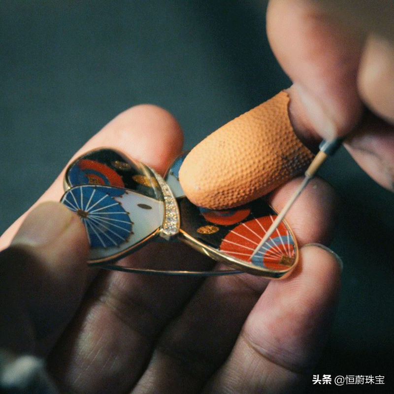 梵克雅宝蝴蝶胸针,梵克雅宝的历史著名胸针设计