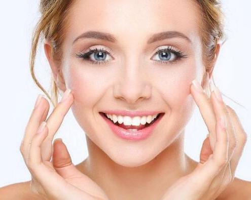 孕期脸色黄长斑,怀孕出现褐斑怎么回事