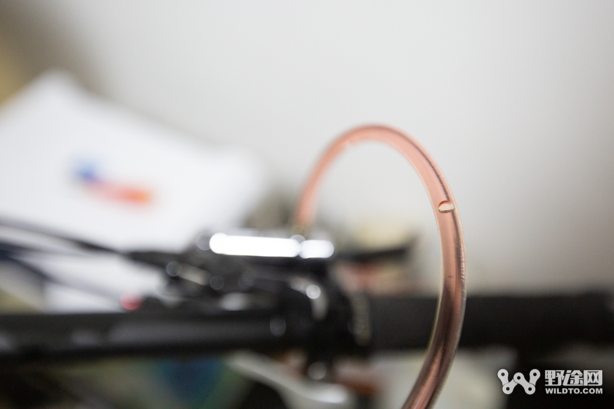 电动车刹车碟刹怎么换油,提升刹车性能省钱的方法