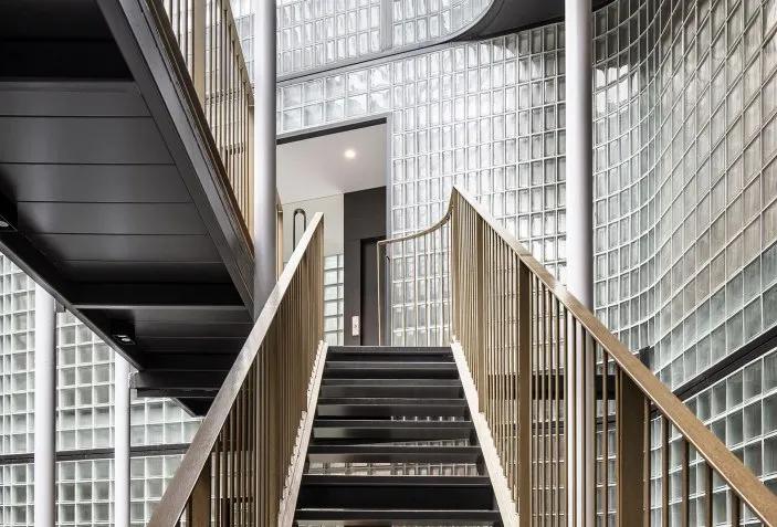 玻璃砖做公寓效果图 (公寓楼改造效果图)