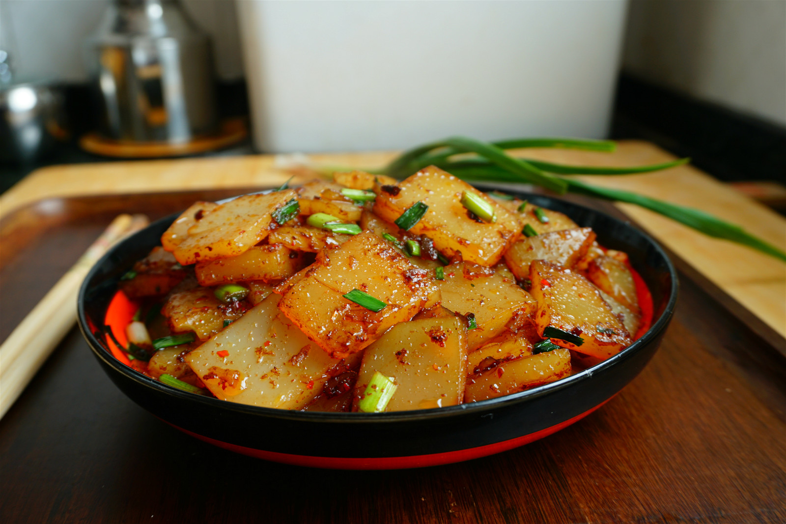 蒜炒凉粉的做法大全,想吃凉粉不用排队买了在家就能做