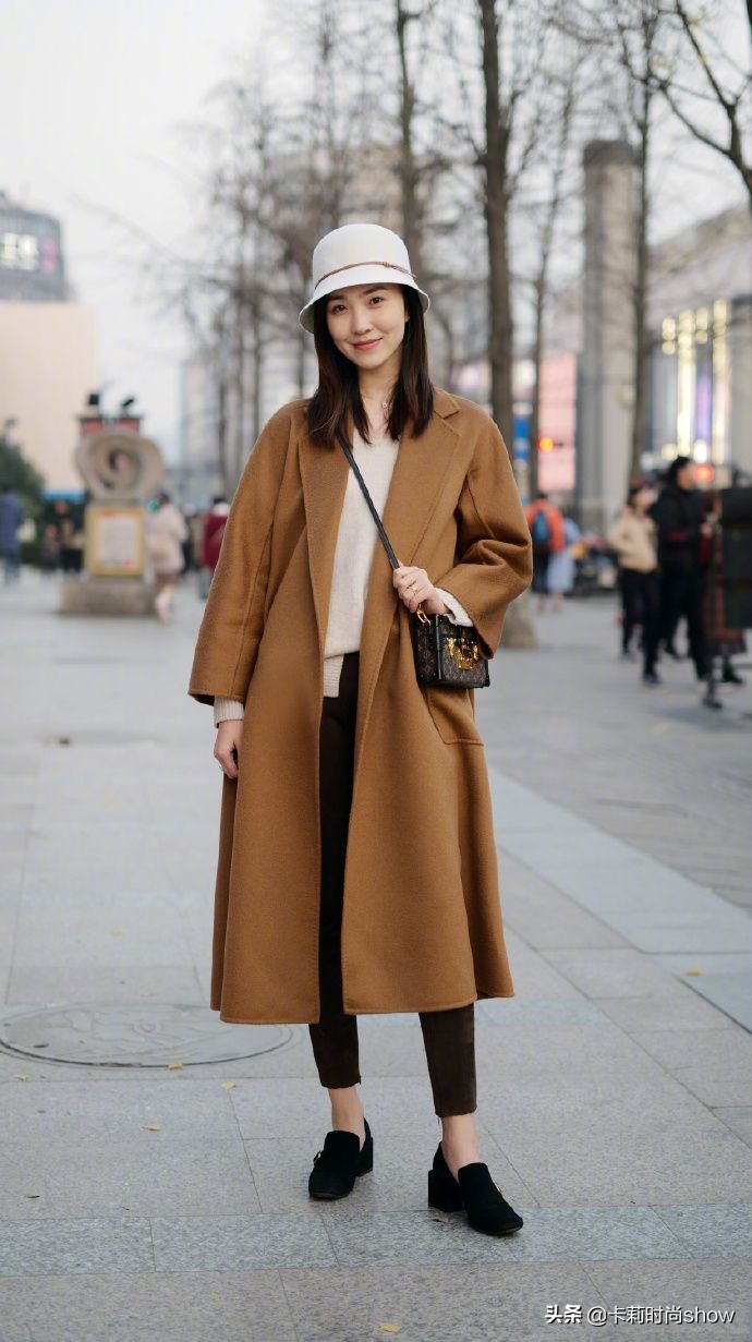 强烈建议冬天的帽子出个半永久!这样戴帽子也太好看了