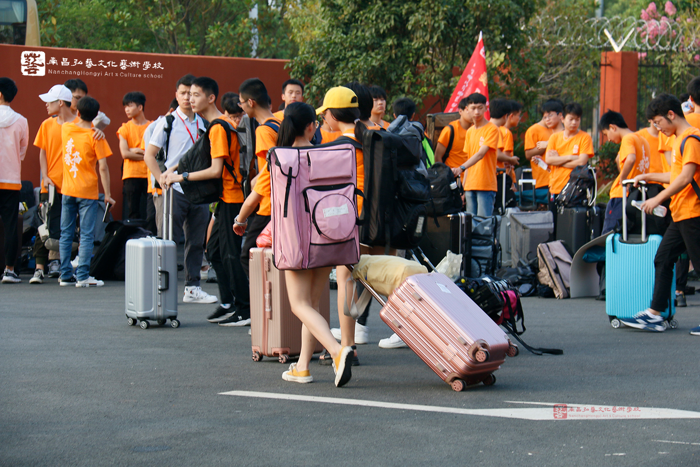 艺考生如何选择校考院校，艺术类院校和综合性大学如何抉择？