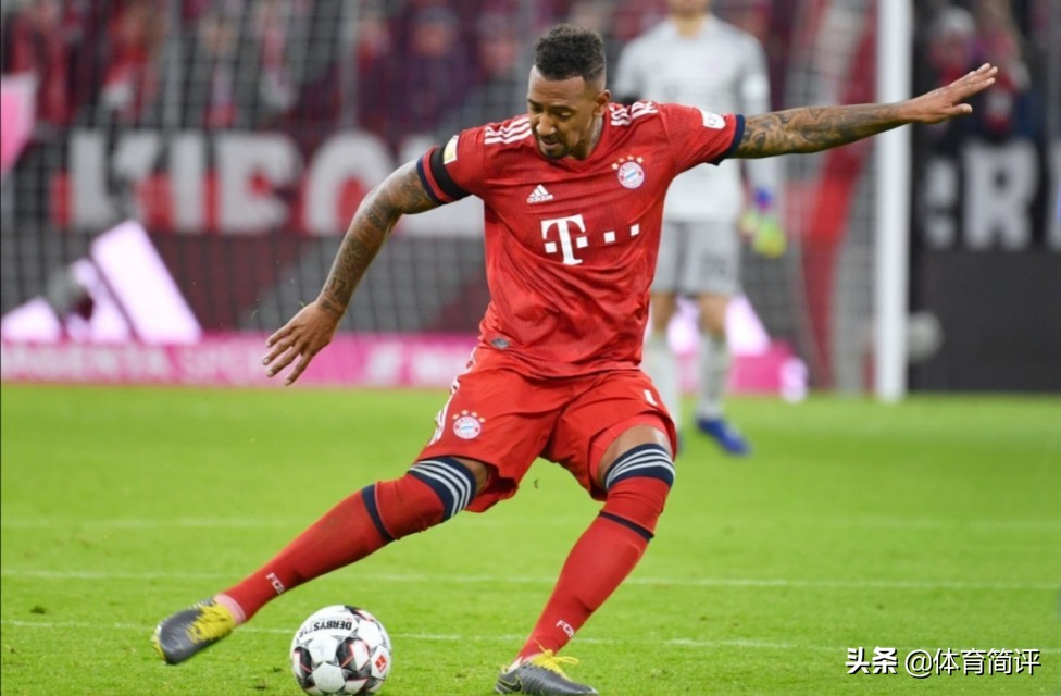 巴萨花多少钱买莱万,巴萨花了多少钱