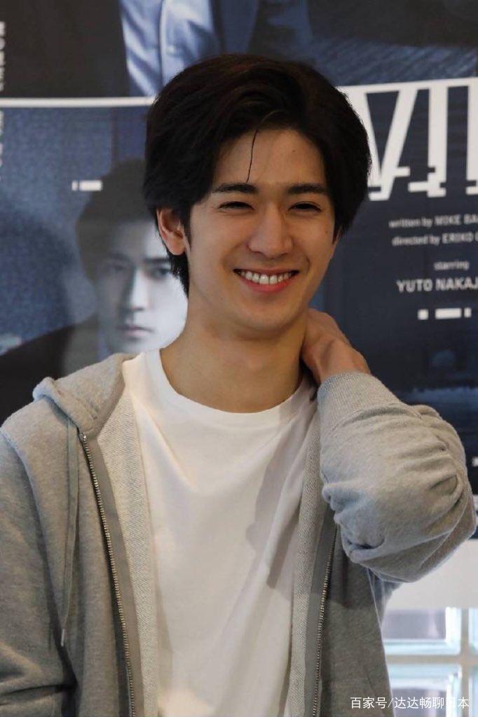 中国有加拿大籍艺人吴亦凡，日本都有哪些劣迹男艺人？