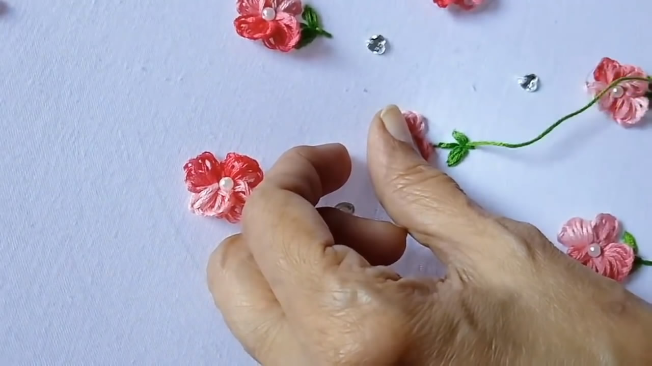 绣花教程花朵,绣花小技巧简单又漂亮