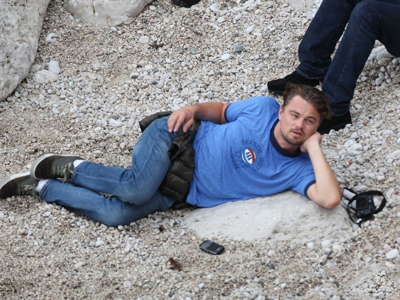 小李子换新女友,47岁的小李子与25岁女友分手