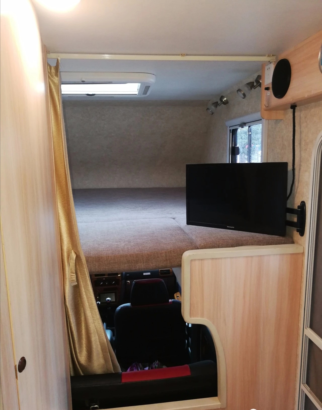 奔驰凯伦宾威24h双拓展旅居房车,2019款凯伦宾威进口依维柯房车