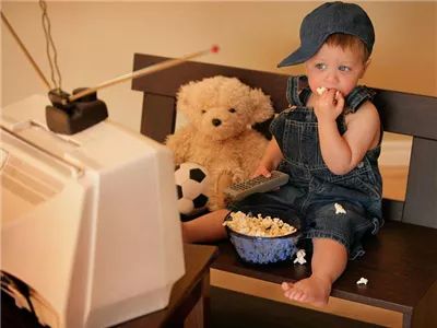 近视600度裸眼视力是几点几,600度近视矫正视力是多少