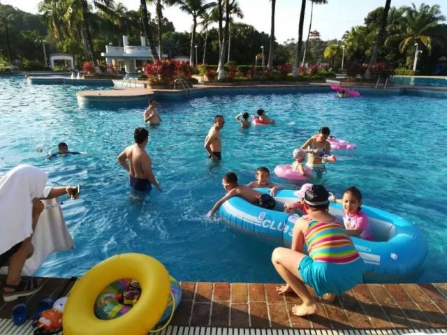 东莞唐拉雅秀酒店攻略,唐拉雅秀酒店游泳池