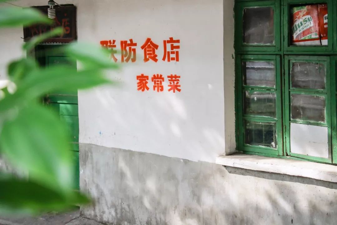 吃遍重庆100家苍蝇馆子,重庆解放碑附近苍蝇馆子前十名