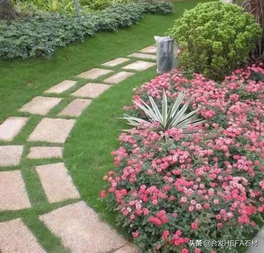 东莞庭院铺地红砂岩石材,芝麻灰石材庭院铺地效果