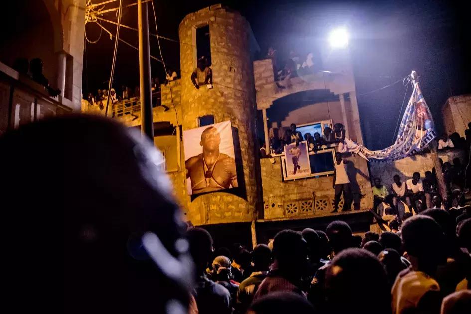 塞内加尔摔跤场景,塞内加尔人摔跤视频