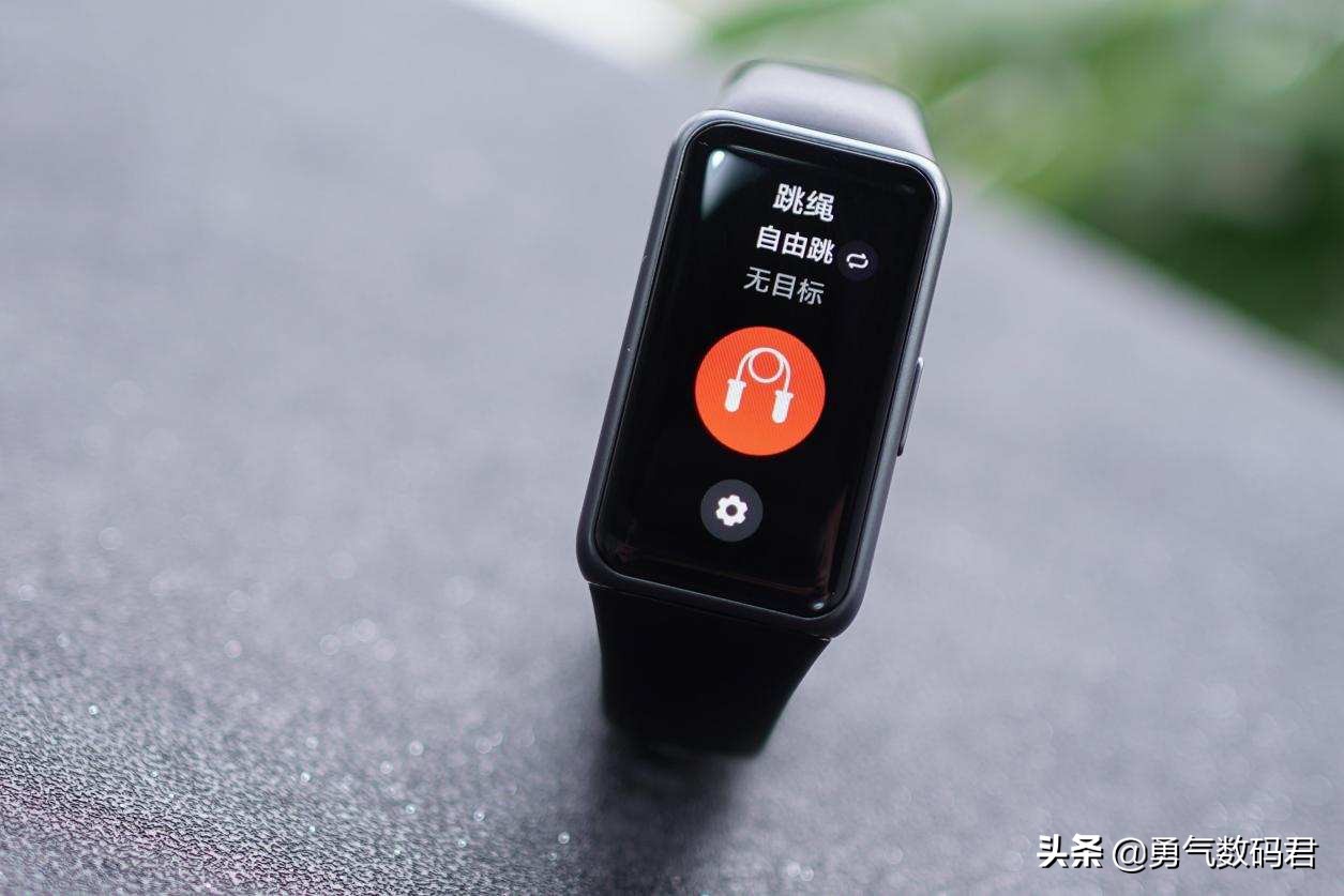 如何体验华为手环6完整功能,智能手环有哪些功能华为手环6