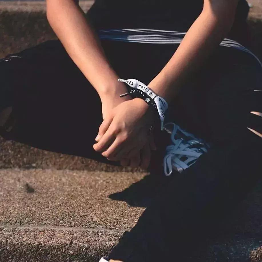 绳结挂饰大全视频,曼陀罗手链绳结编织教程