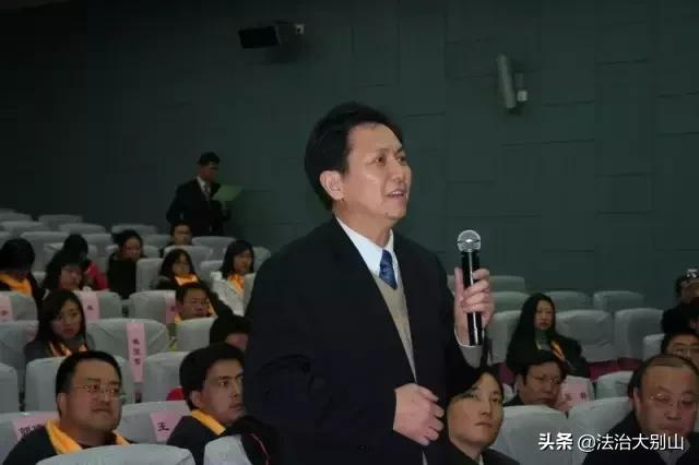 机关单位年轻人存在的问题,机关犯的100个错误