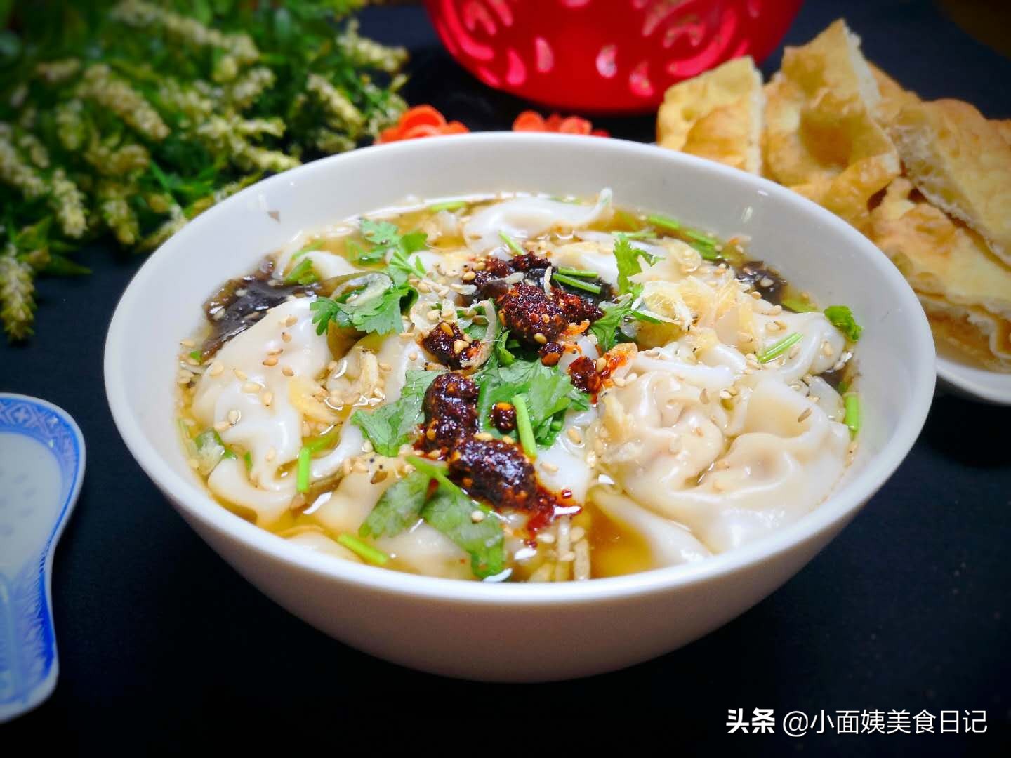 夏天馄饨汤怎么调才好吃,夏天馄饨馅料配方