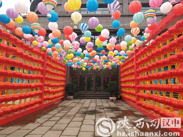 新春之际汉中堂宏广场向农民工集中发放工资900多万元