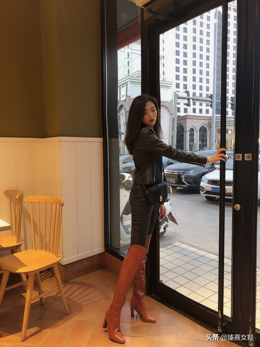 怎么让长靴不掉筒很管用,长筒靴掉筒最简单有效的办法