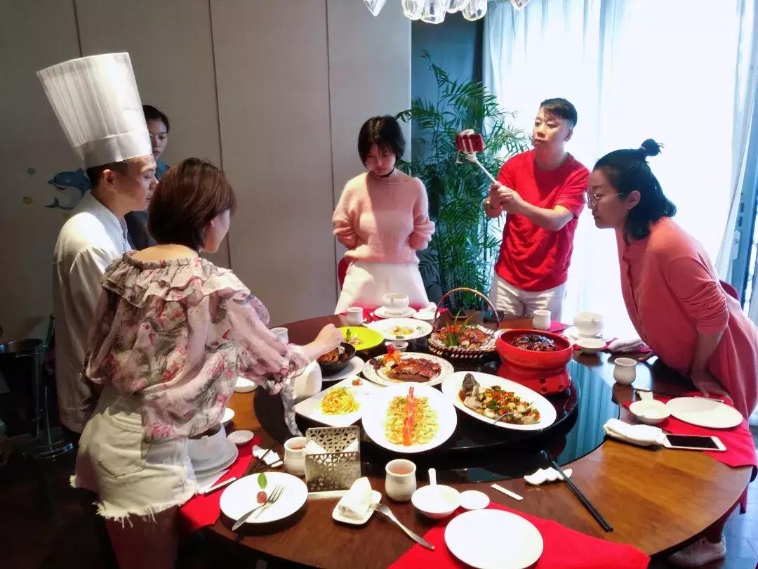 三亚凤凰岛浪漫之旅海上度假酒店,玩转三亚攻略