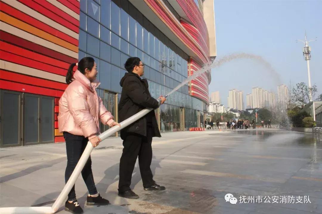 见火不慌抬手就打视频,见火不慌抬手就打