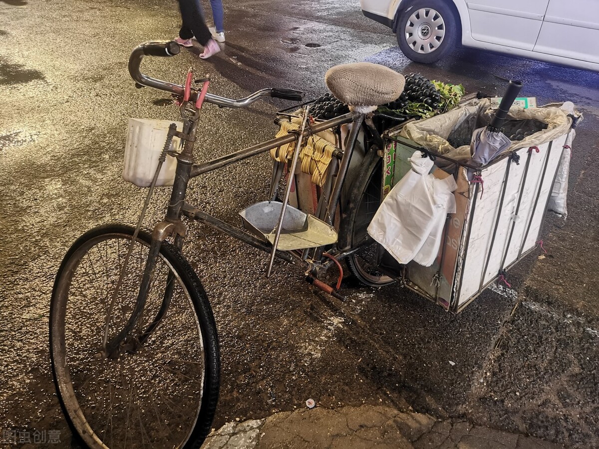 二八自行车记：车把前面安个筐，车座下面放块布，后座上面绑根绳