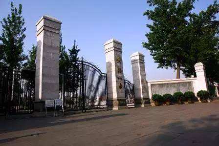 最受河南考生欢迎的10所高校,郑州最受欢迎的高中