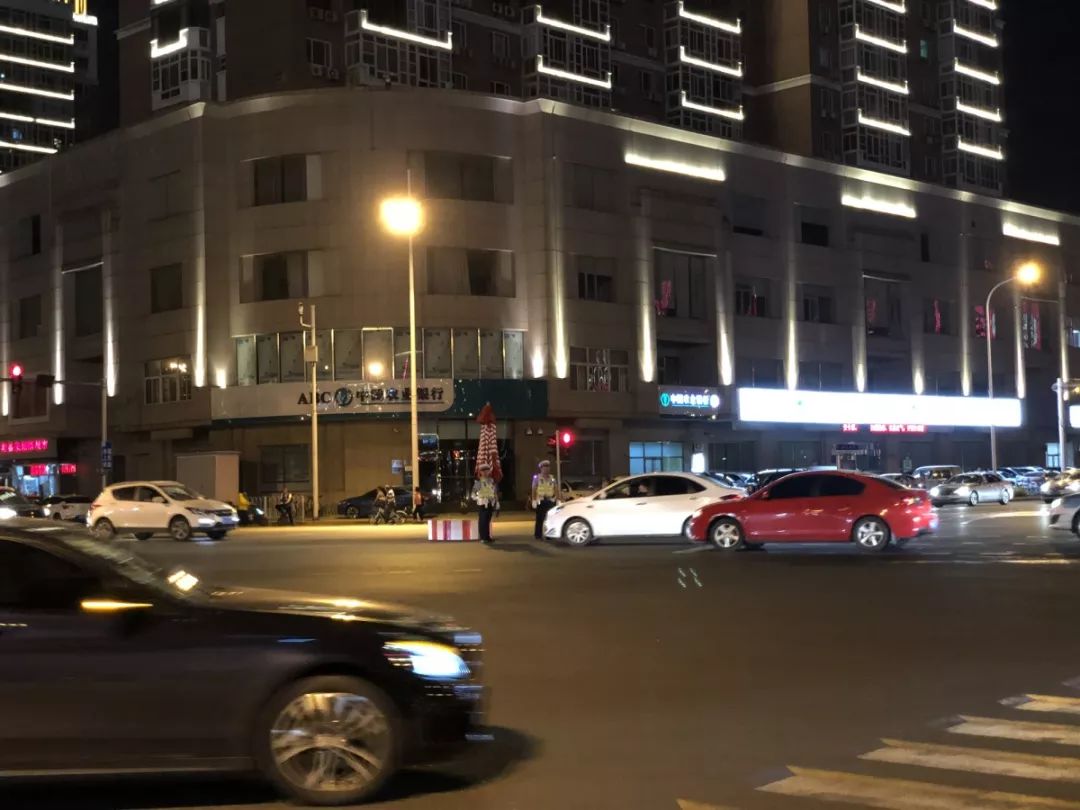 奥城夜市在哪里,奥城夜市美食攻略