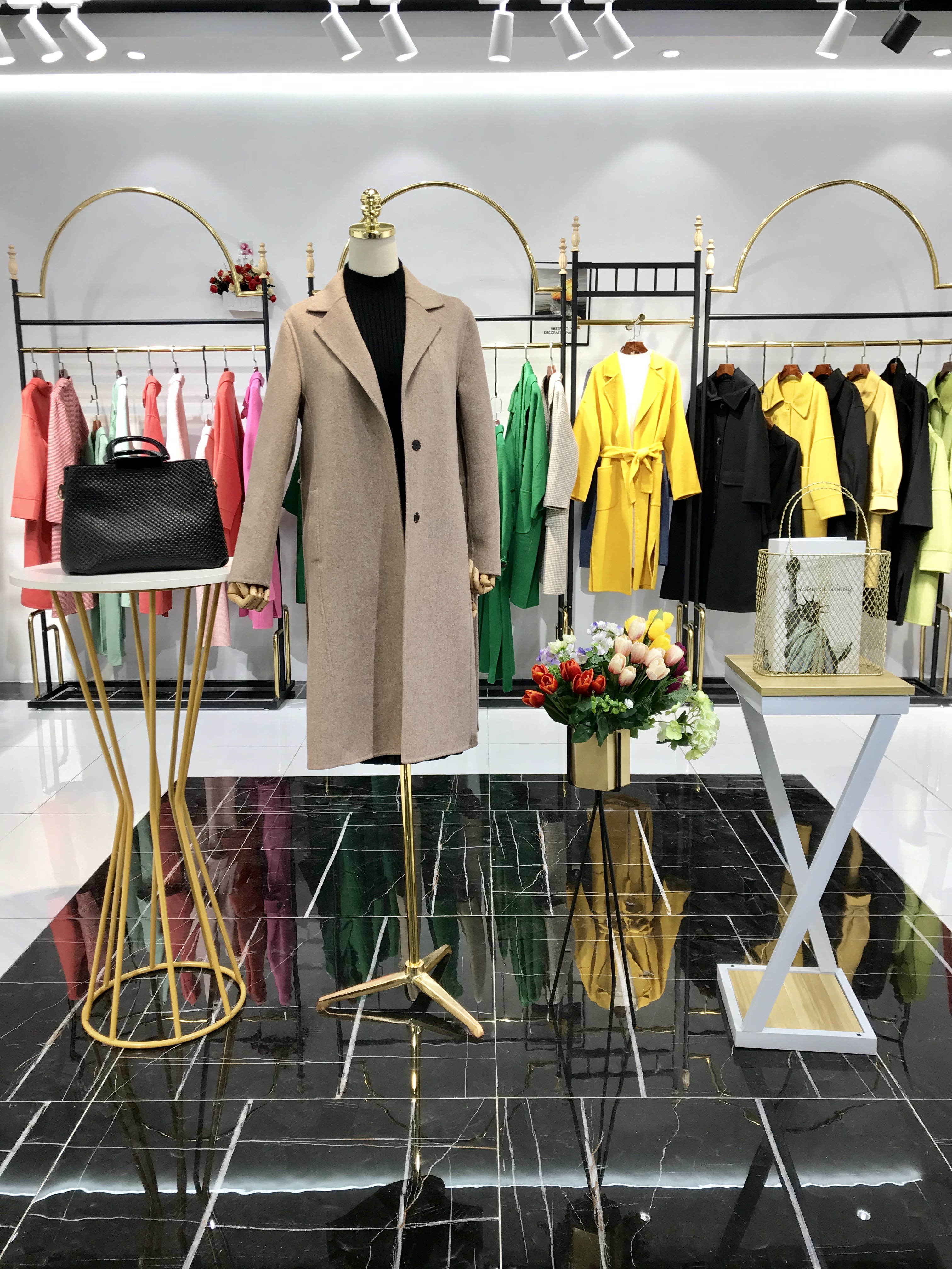 新款双面羊绒大衣品牌尾货灰色,羊绒大衣品牌女装尾货批发