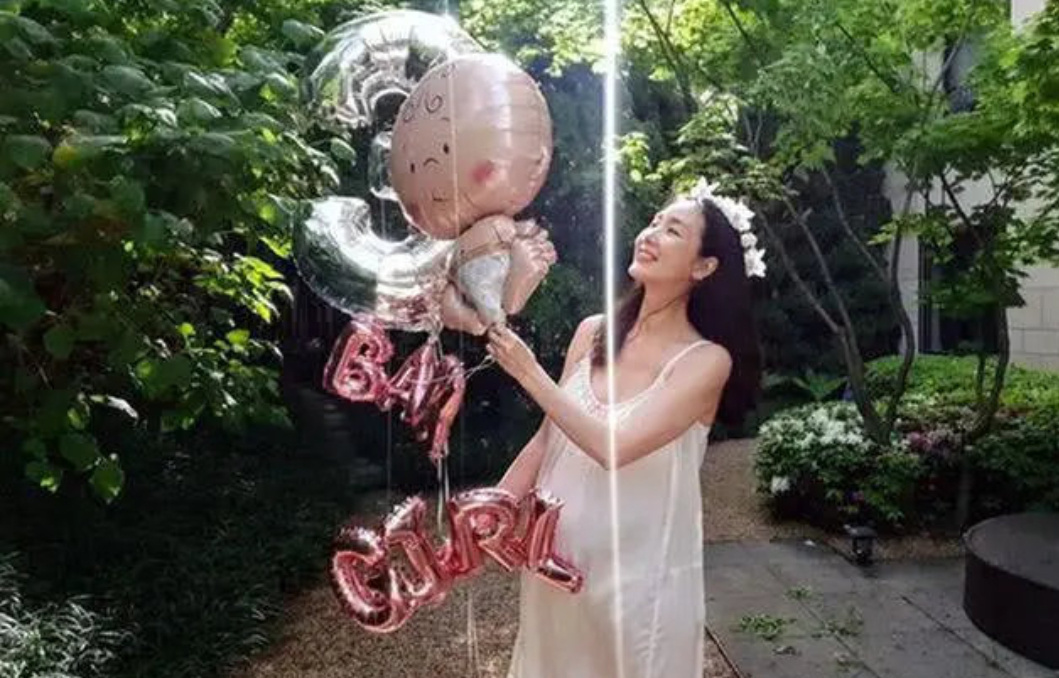 崔智友产后复出颜值回春宛如少女,崔智友产后晒照