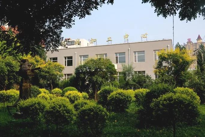 2021阜新高等专科学校中专招生,阜新高等专科学校2004年招生专业