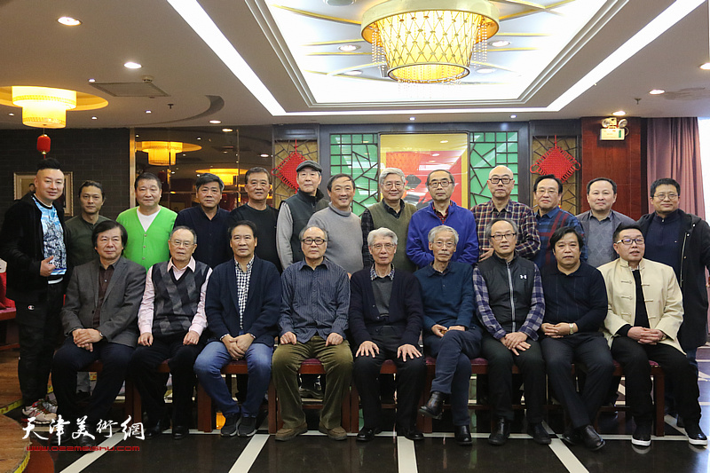 巨龙画院新春团拜活动在江泽福轩大饭店举行