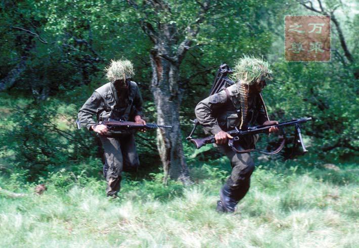 mg42机枪战后各种改型,美军对stg44突击步枪的印象