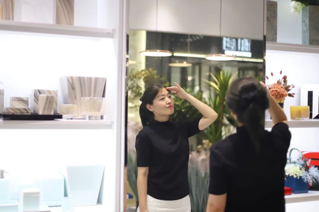 “打造拥有设计风格的花店，让卖花成为一门艺术”