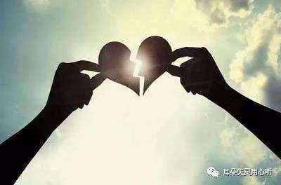 男朋友劈腿了如何挽回女朋友,男朋友劈腿该告诉另一个女生吗