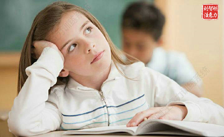 小孩子容易写错别字怎么纠正,孩子错别字多怎么练