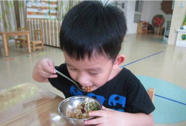 一岁三个月宝宝积食应该吃什么饭,3岁儿童积食解决方法