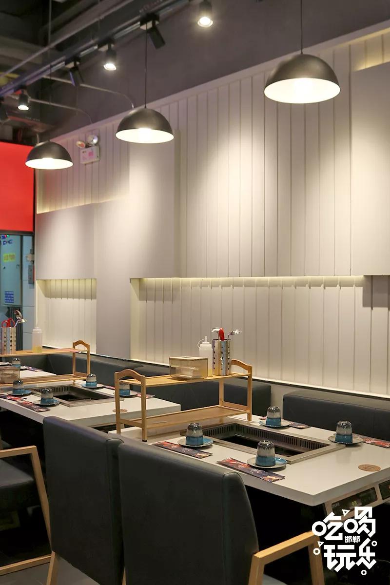 边烤边涮美食,边烤边涮的烤肉