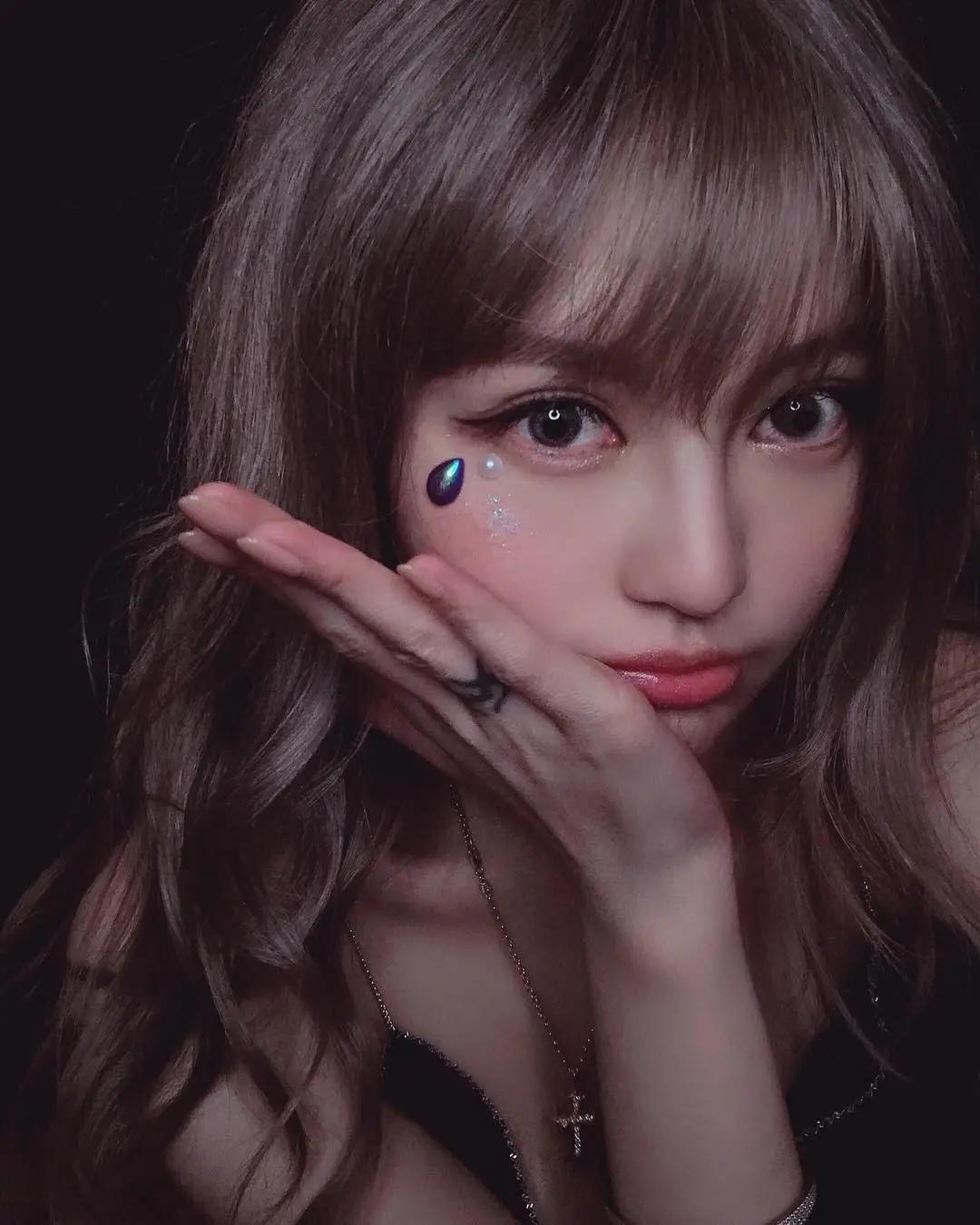 和罗志祥分手7个月后，周扬青终于要出道做女明星了...