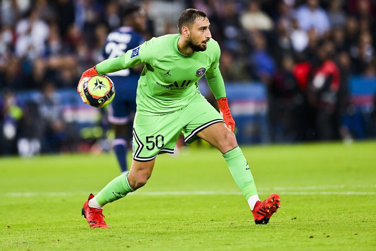 fifa梅西22世界杯阵容,利物浦传奇梅西和c罗