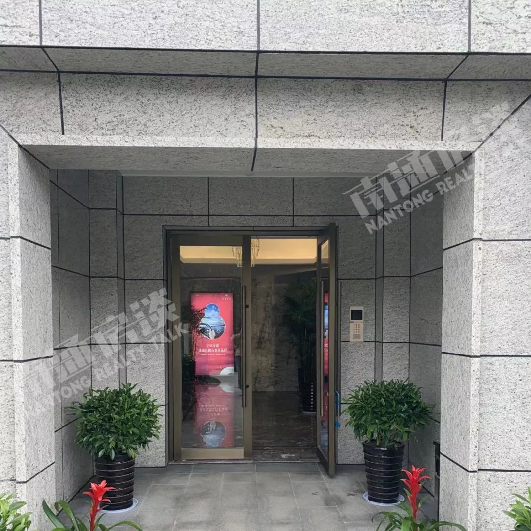 毛坯均价仅1w起的楼盘,高端楼盘与刚需楼盘对比