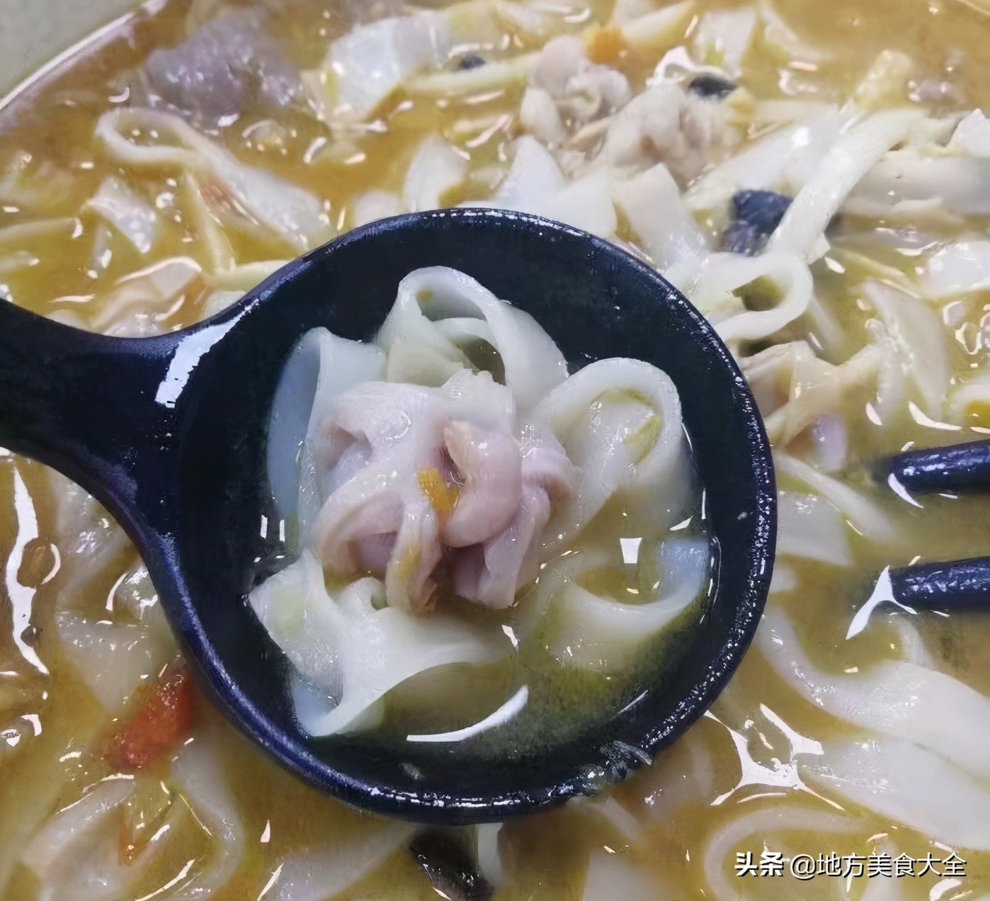 广西南宁必吃榜老友粉，宁愿退单也不催单，排队至少2小时起