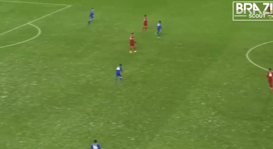 恩迪迪防守足球,实况足球莱斯特城精选恩迪迪