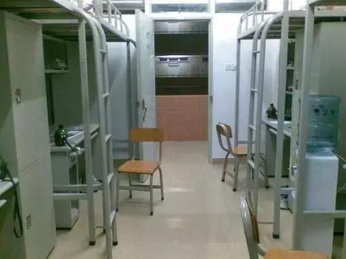 各大学宿舍条件对比,各大学宿舍条件排名