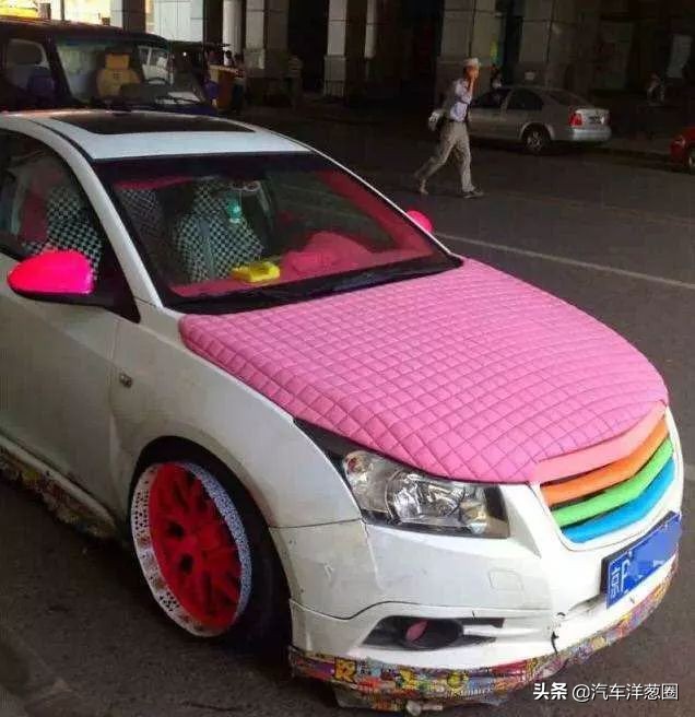 情人节开车接女朋友,情人节堵车女朋友要分手