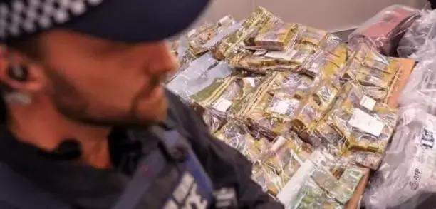 华女返澳遭海关拦检，从日本买的爱马仕被罚2000刀！