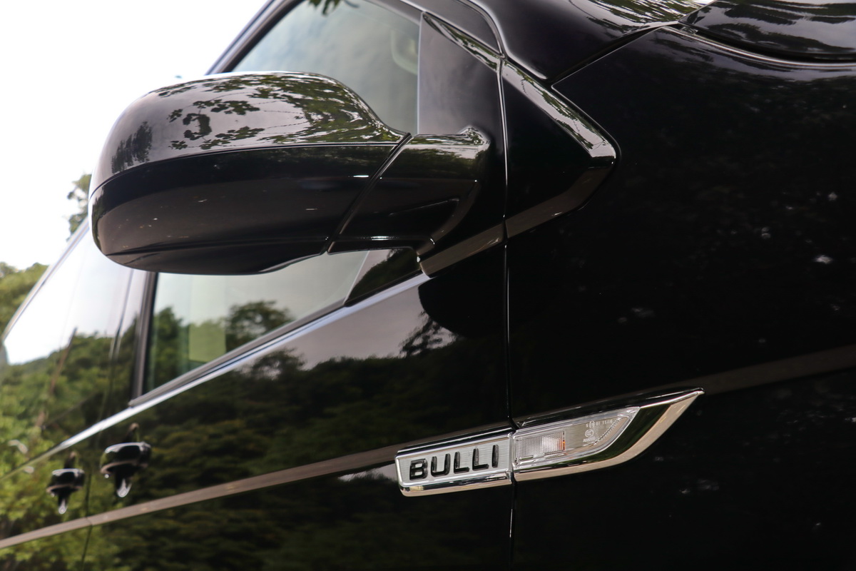 进口大众multivan精彩实拍展示,19年大众帕萨特混动试驾